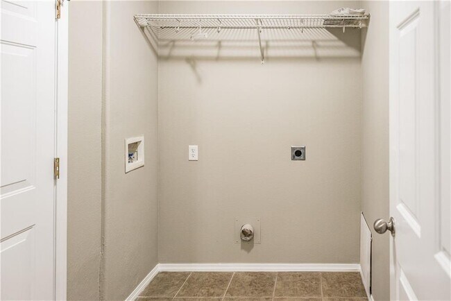 Foto del edificio - 6604 SW Springwood St