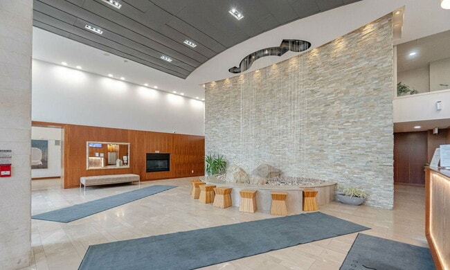 Building Photo - 225 Webb Dr