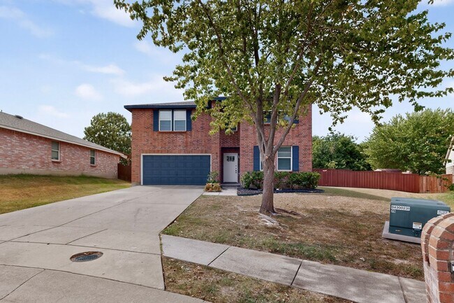 Foto del edificio - 5317 Gingerwood Dr