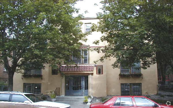 Building Photo - 3145 Girard Ave S