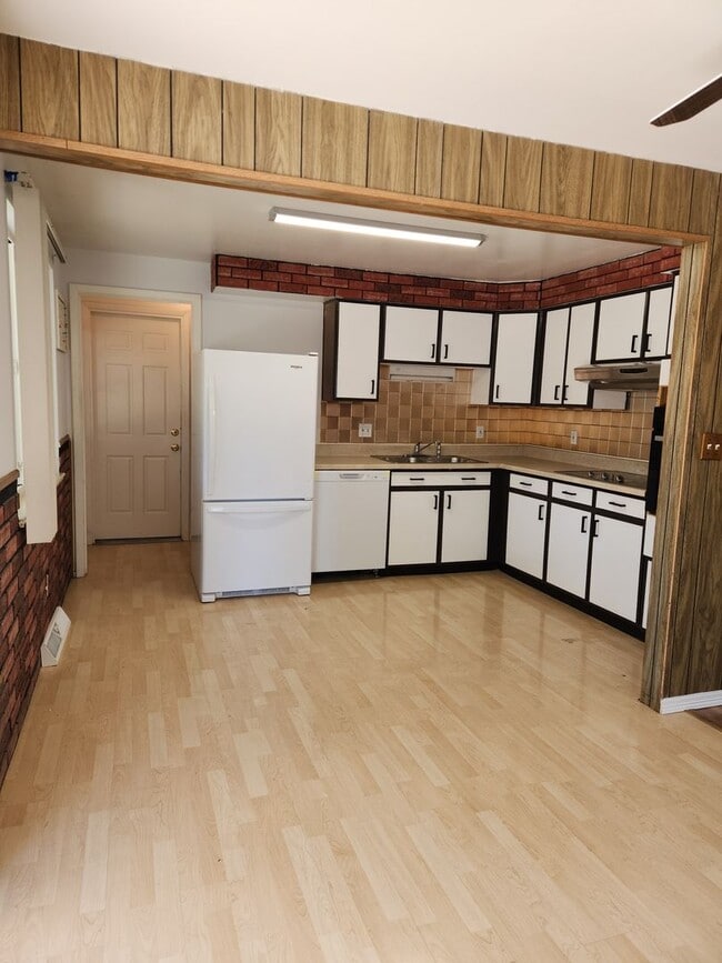 Foto del edificio - Amazing Price for this area!!! Nice Ranch ...