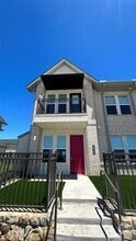 Building Photo - 11233 American Elm Wy