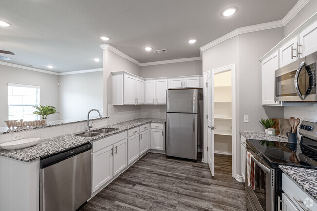 3BR, 2.5BA - 1,440SF - Kitchen - Summit Townhomes