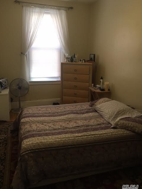 Building Photo - 6839 Clyde St