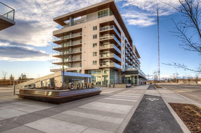 Building Photo - 8445 Broadcast Av SW