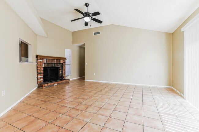 Foto del edificio - 549 N Granite St