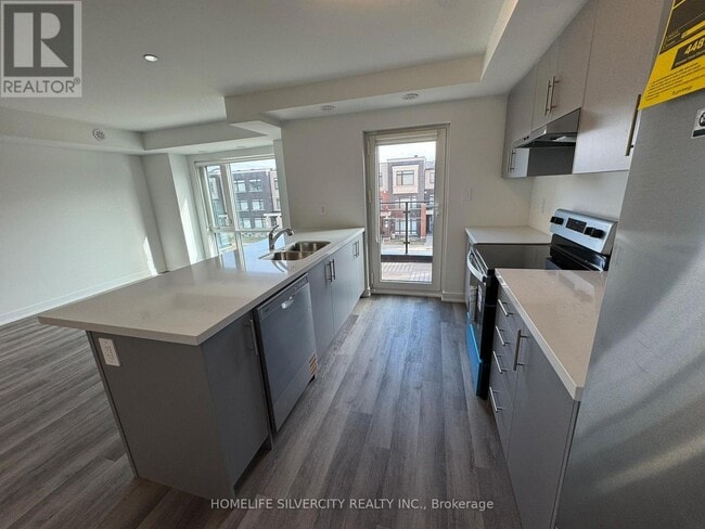 Building Photo - 35 Romilly Ave