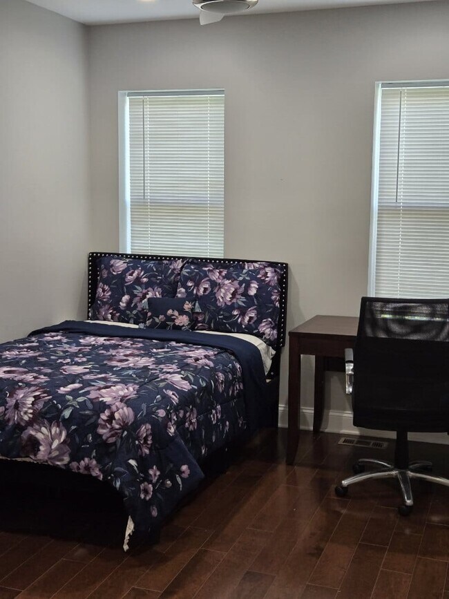 Foto del edificio - 821 N Bradford St