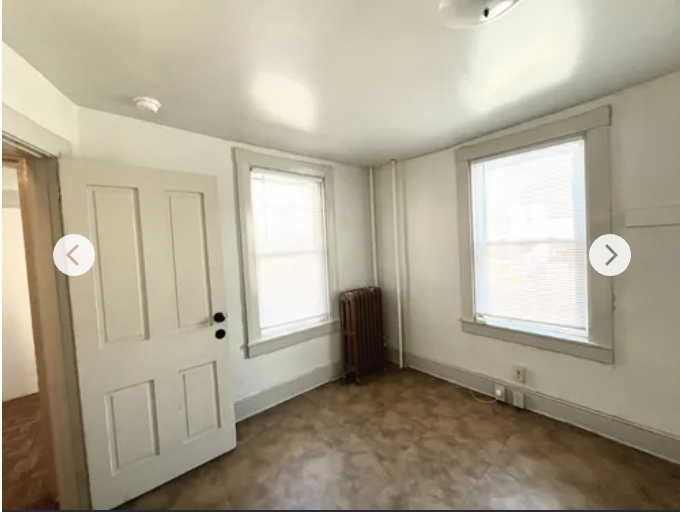 Foto principal - 645 E Orange St