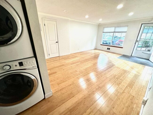 Building Photo - 6113 204th St SW