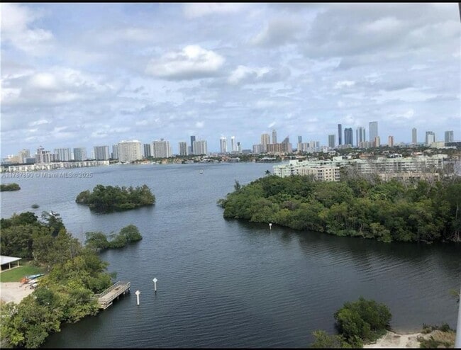 Building Photo - 16385 Biscayne Blvd