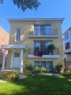 Building Photo - 116 Pine Ave