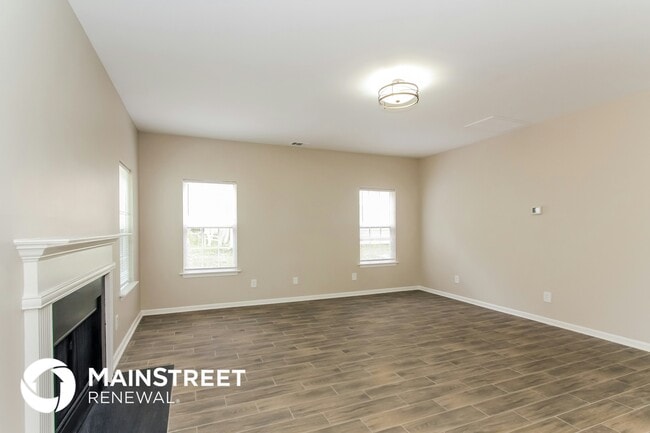 Building Photo - 3810 Pauline Ln