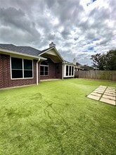 Building Photo - 20235 Concord Hill Dr