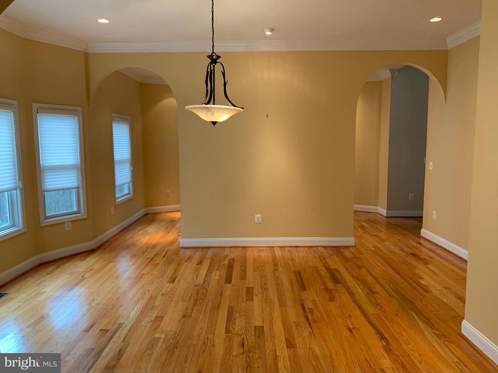 Foto principal - 10105 Thornwood Rd
