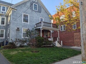 Building Photo - 2870 Fairfield Ave