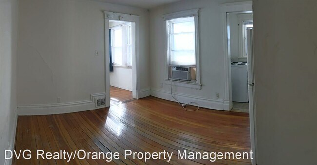 Foto del edificio - 4823 Cass St