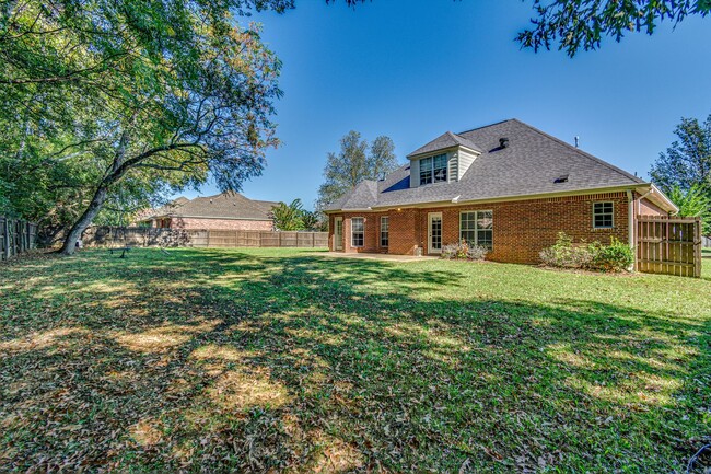 Building Photo - 4 Bed/2 Bath Home in Ridgefield Germantown...