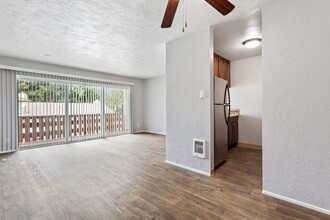 Building Photo - 1217 NE 122nd Ave