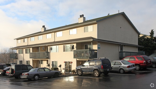 Building Photo - The Clover Apartments