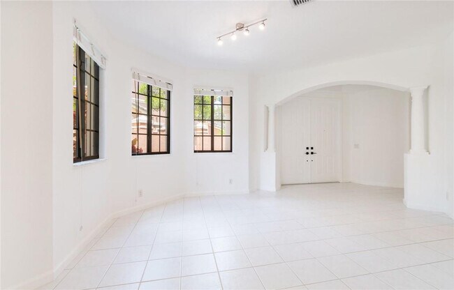 Foto del edificio - 2692 Center Ct Dr