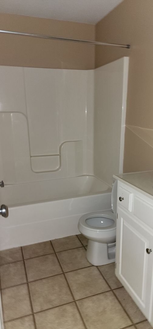 Foto del edificio - Wonderful 3 bed 2.5 Bath in Waldo! Availab...