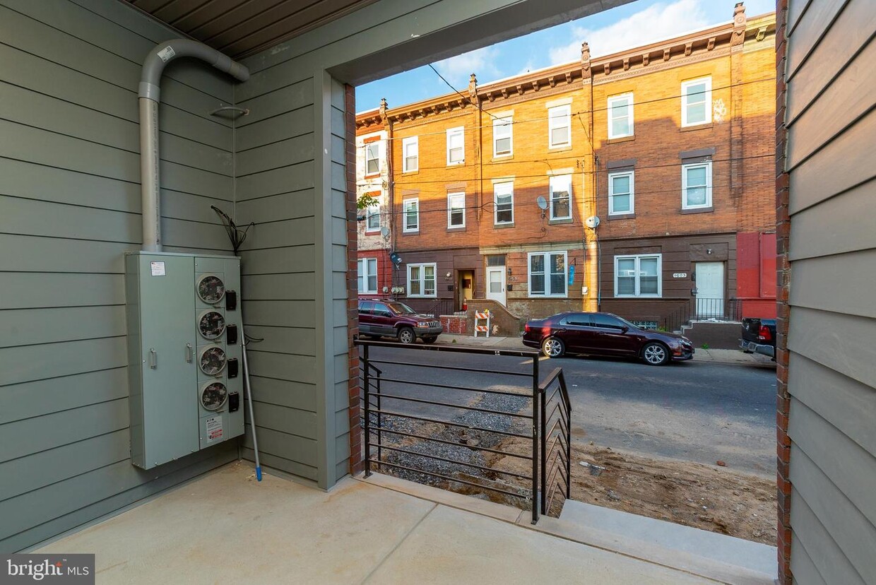 Primary Photo - 1604 N 6th St