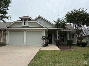 Building Photo - 413 Hilltop Dr