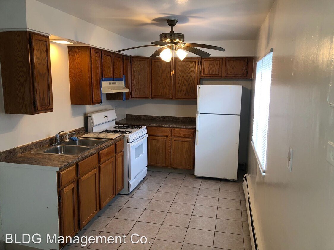 Foto principal - 1708 N Rose Ave