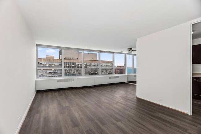 Foto del edificio - 4800 S Chicago Beach Dr