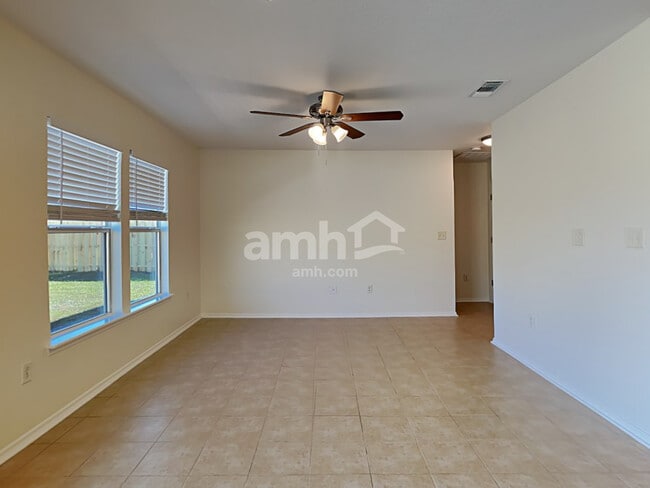 Building Photo - 77088 Cobblestone Dr