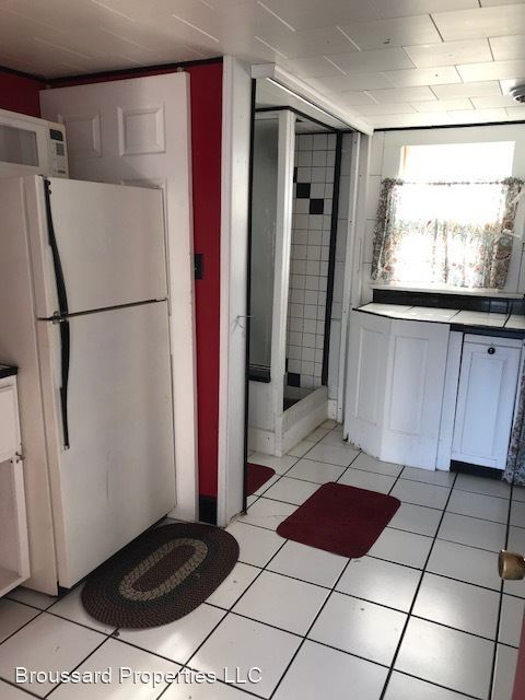 Foto del edificio - 1 br, 1 bath House - 808 E. University Avenue