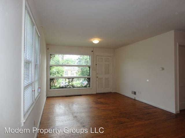 Building Photo - 1804 Sunrise Dr