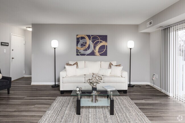 Interior Photo - Admiral Place Apartments