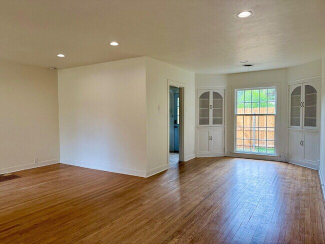 Foto del edificio - 2832 24th St