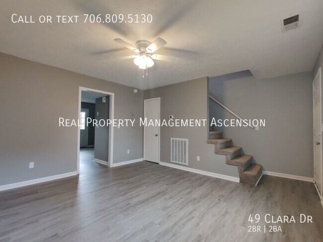 Building Photo - Just Right! Ringgold 2 Bed 1.5 Bath