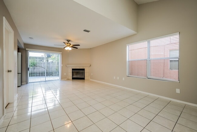 Foto del edificio - 2032 Tropic Bay Ct