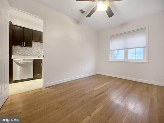 Foto del edificio - 88 Q St SW