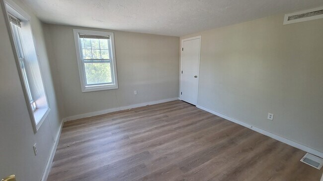 Foto del edificio - 231 Colburn St