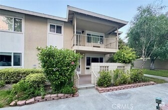 Building Photo - 281 Avenida Carmel