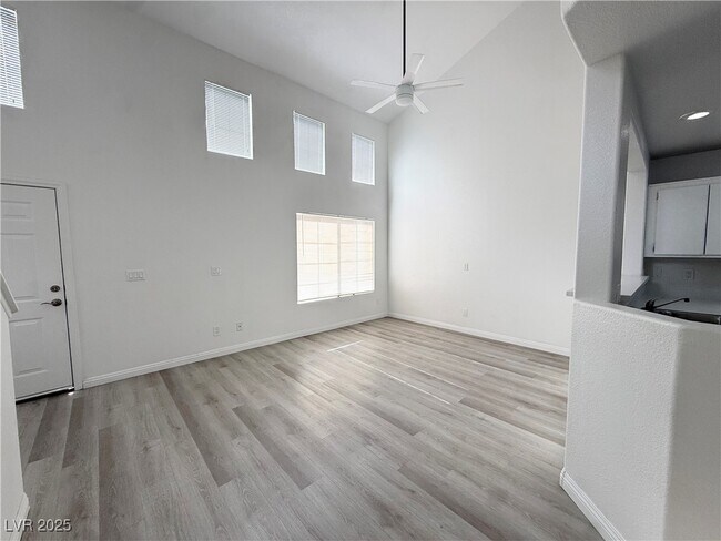 Foto del edificio - 61 Belle Point Ave