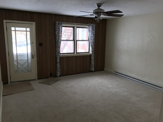 Building Photo - 200 E Emaus St