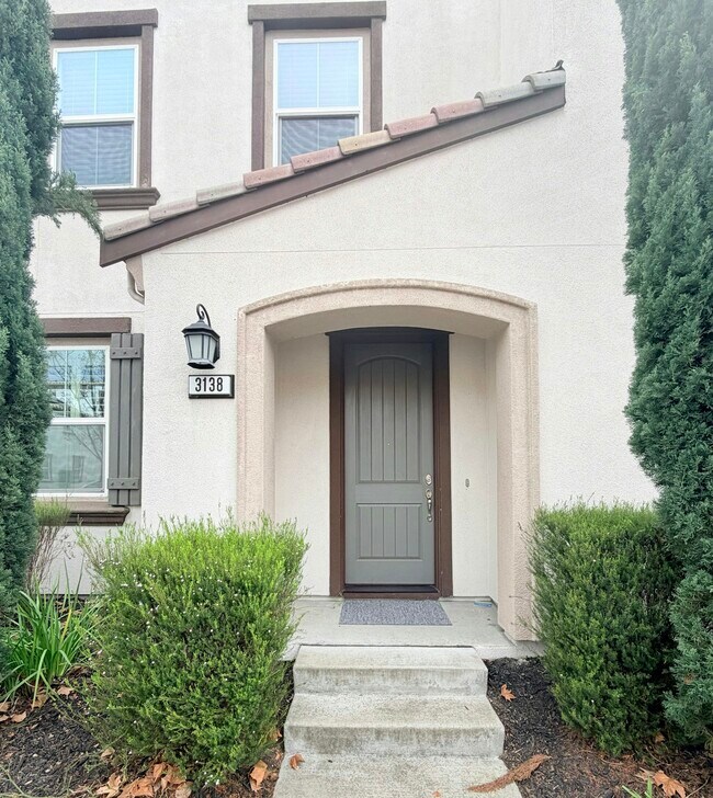 Building Photo - 3138 Vittoria Loop