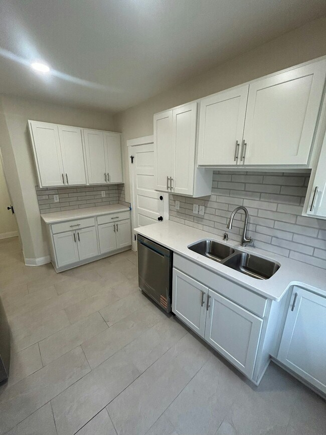 Foto del edificio - 3204 N Humboldt Blvd