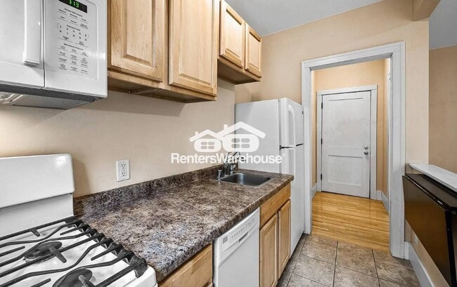 Building Photo - 2218 Nicollet Ave