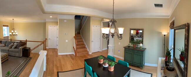 Foto del edificio - 2394 Brookmoor Ln