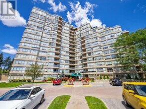 Building Photo - 20 Guildwood Pkwy