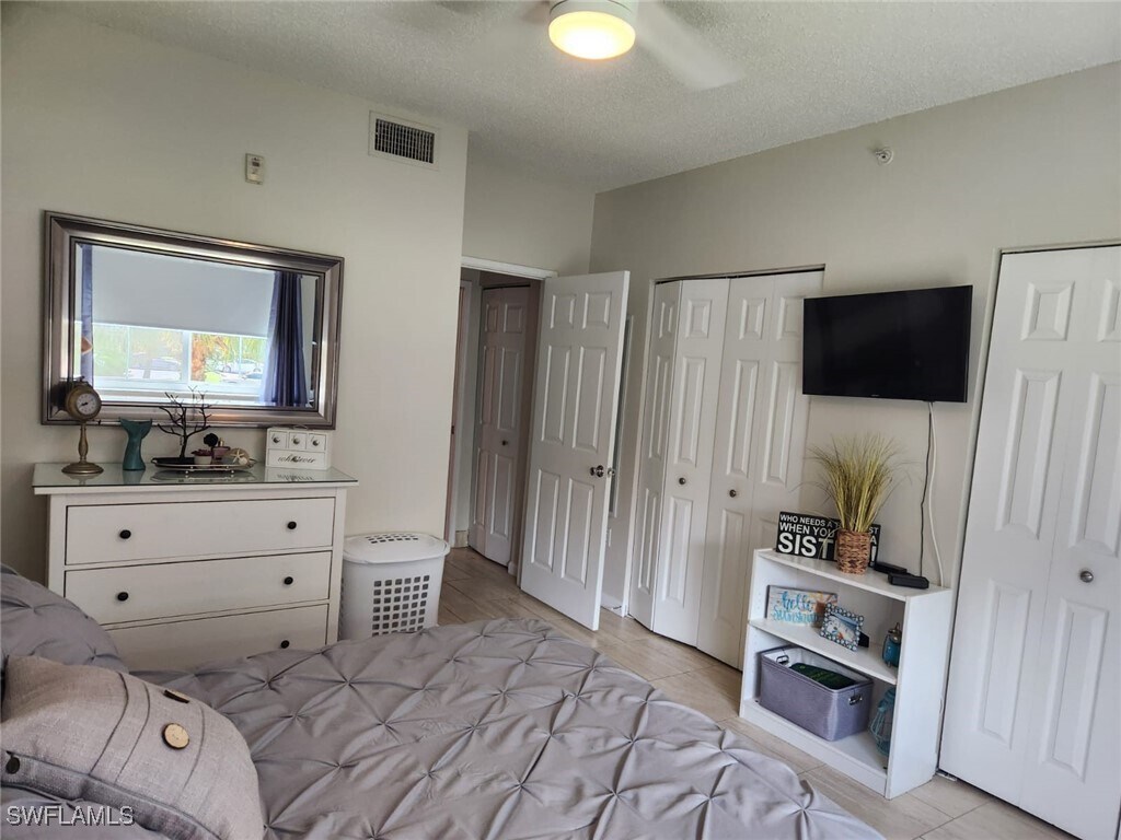 Foto del edificio - 1200 Reserve Way