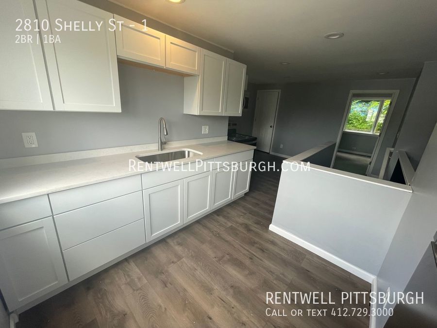 Primary Photo - 2 Bedroom Apartment in South Side - Now Ac...