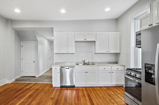 Foto del edificio - 119 N 4th St